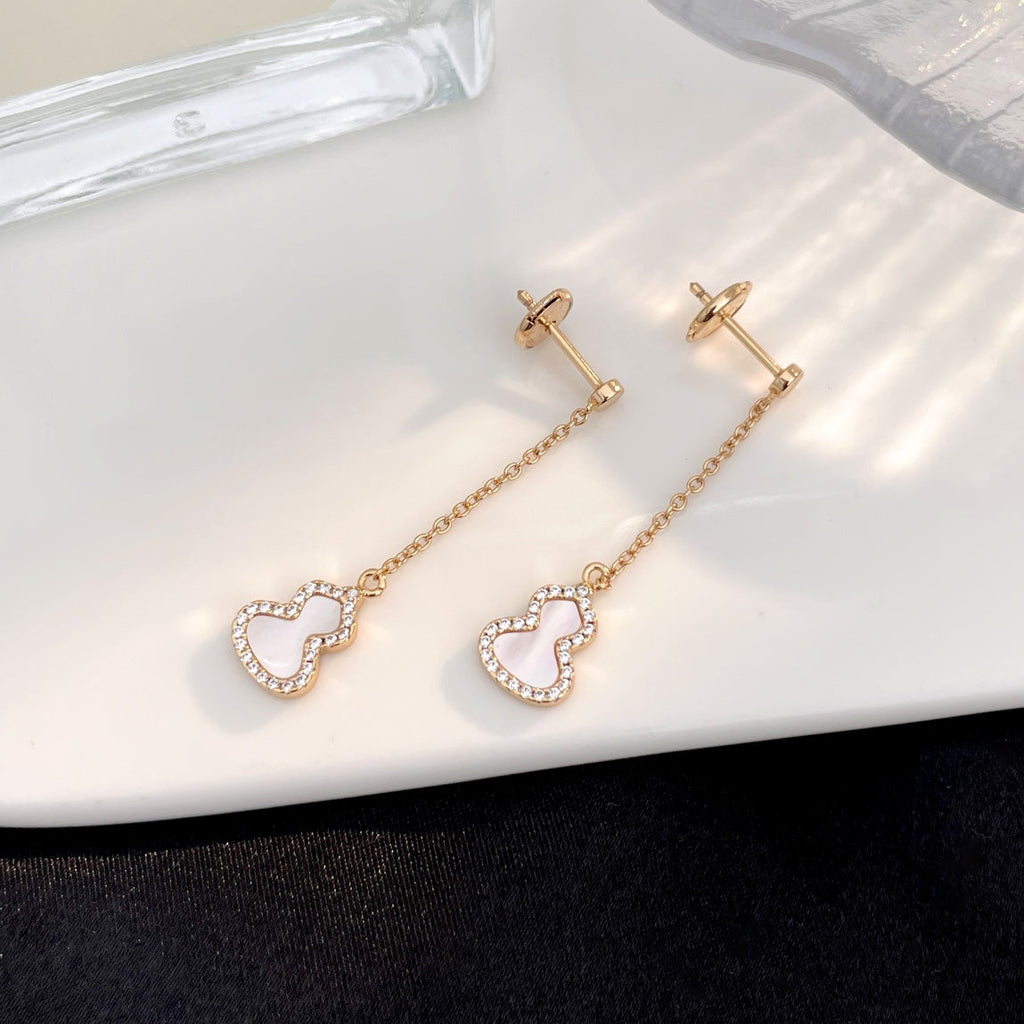 QEELIN WULU DIAMOND PINK GOLD DROP MINI EARRINGS