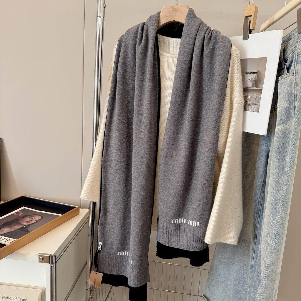Miu Miu Style Two-Tone Rib-Knit Scarf