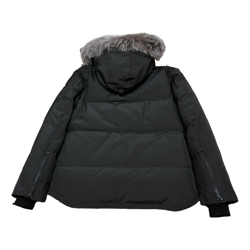 Moose Knuckles Four-Pocket Fur-Trim Hooded Puffer Jacket – Performance & Style