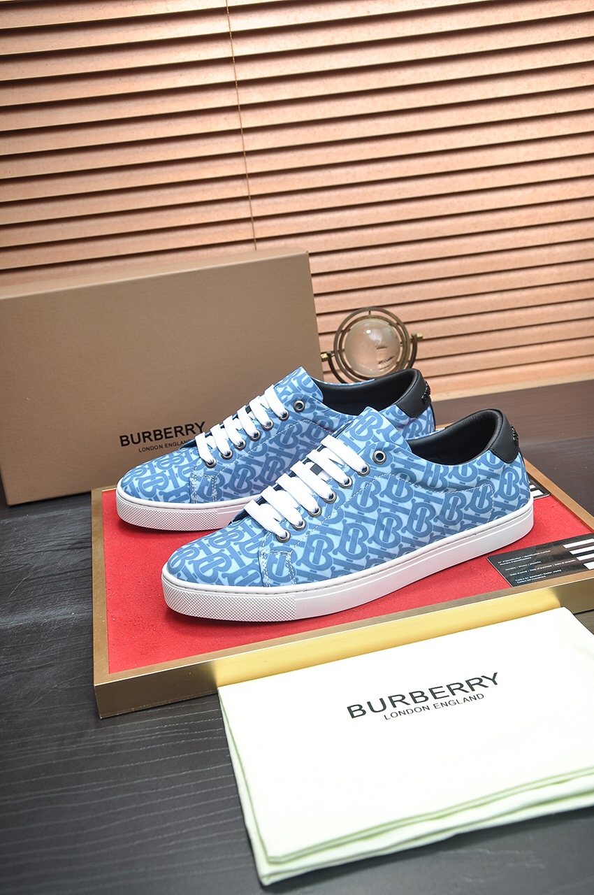 Burberry Blue Patterned Low-Top Sneakers